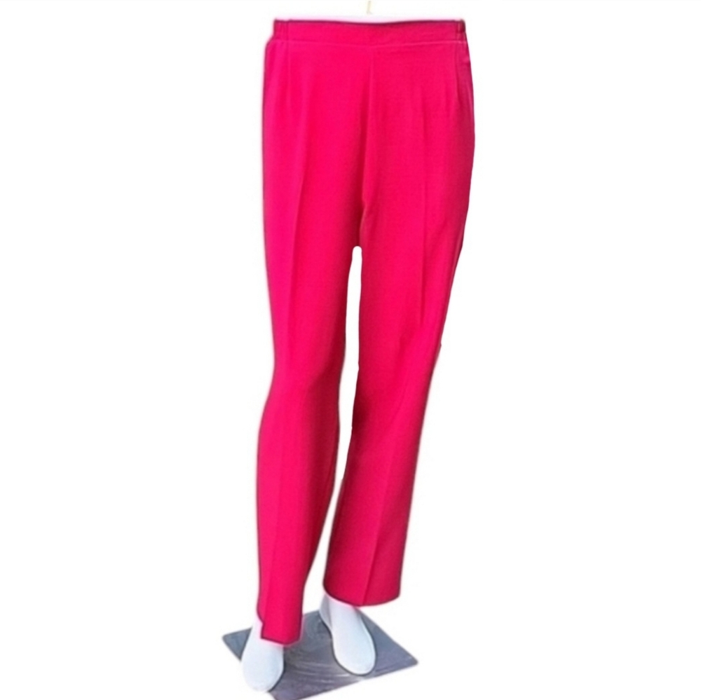 NEW Women's Wrinkle Resistant Relaxed Fit Pants